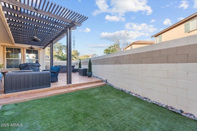 20819 W LEGEND Trail, Buckeye, AZ 85396