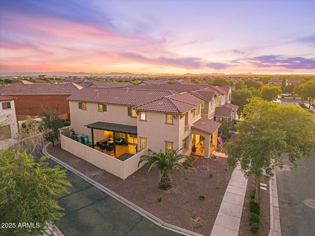 20819 W LEGEND Trail, Buckeye, AZ 85396