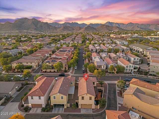 20819 W LEGEND Trail, Buckeye, AZ 85396