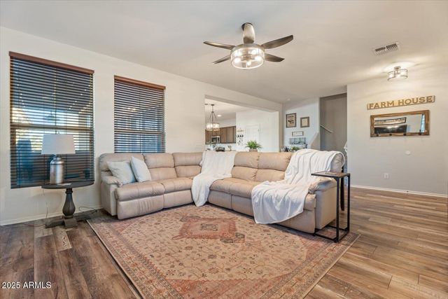 20819 W LEGEND Trail, Buckeye, AZ 85396