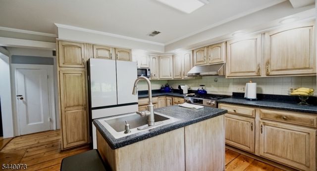 467 Foothill Rd, Bridgewater Twp., NJ 08807