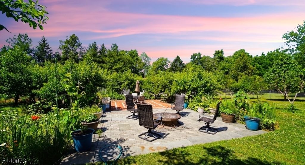 467 Foothill Rd, Bridgewater Twp., NJ 08807