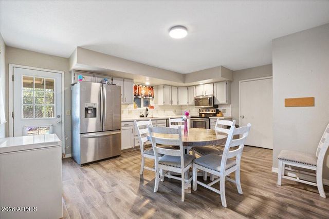 1011 W 5TH Avenue, Apache Junction, AZ 85120