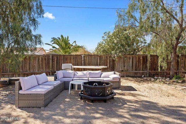 1011 W 5TH Avenue, Apache Junction, AZ 85120