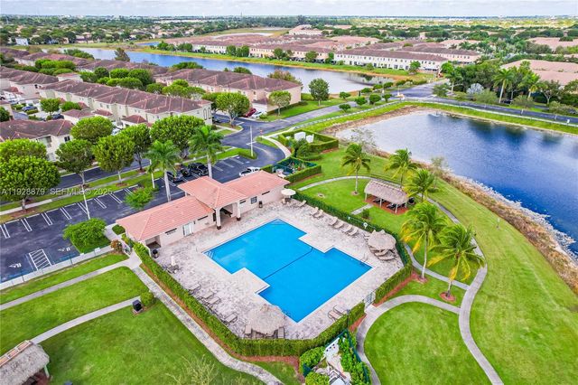 2312 SE 21st St, Homestead, FL 33035