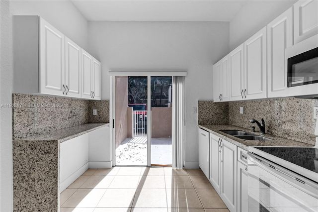 2312 SE 21st St, Homestead, FL 33035