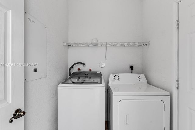 2312 SE 21st St, Homestead, FL 33035