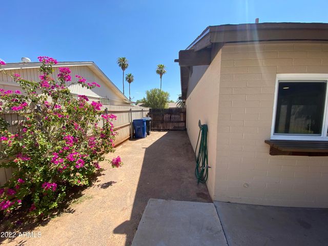 2046 S Emerson, Mesa, AZ 85210