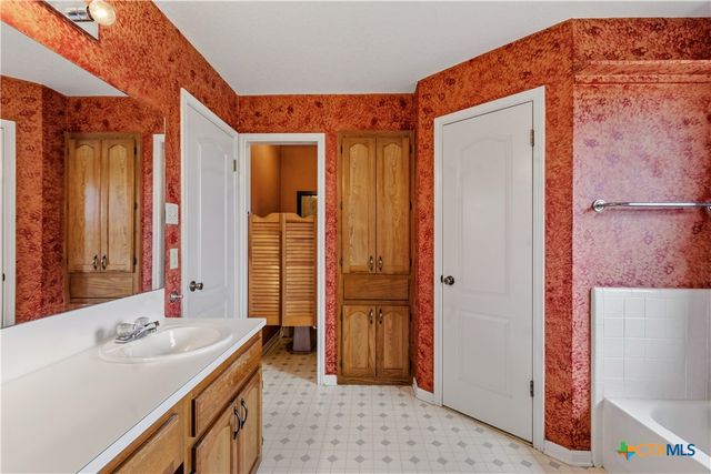 261 County Road 4963, Kempner, TX 76539