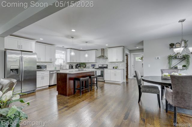 225 N Alexander Avenue, Royal Oak, MI 48067