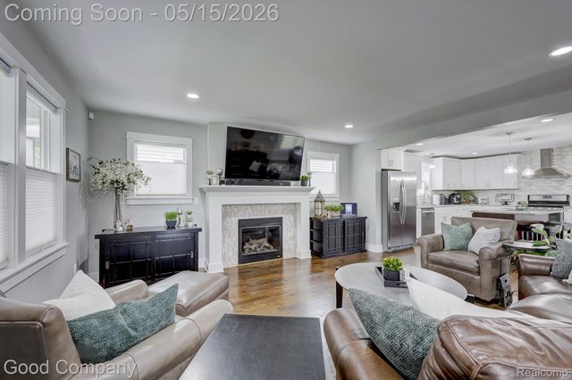 225 N Alexander Avenue, Royal Oak, MI 48067