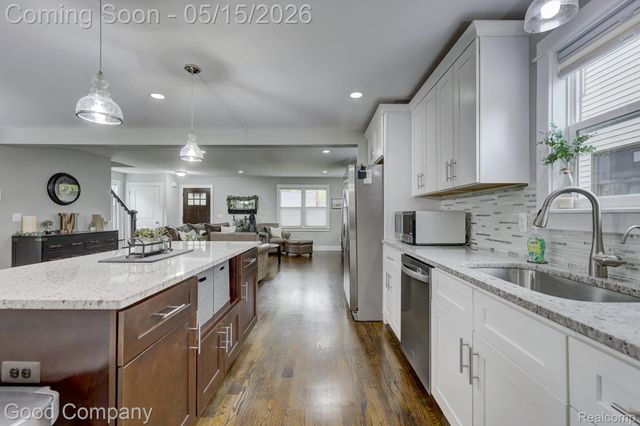 225 N Alexander Avenue, Royal Oak, MI 48067