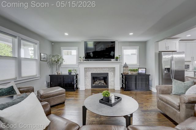 225 N Alexander Avenue, Royal Oak, MI 48067