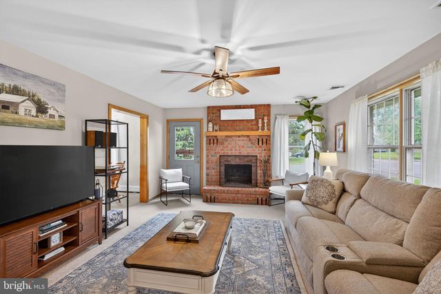 425 COLLEGE BLVD, Kutztown, PA 19530