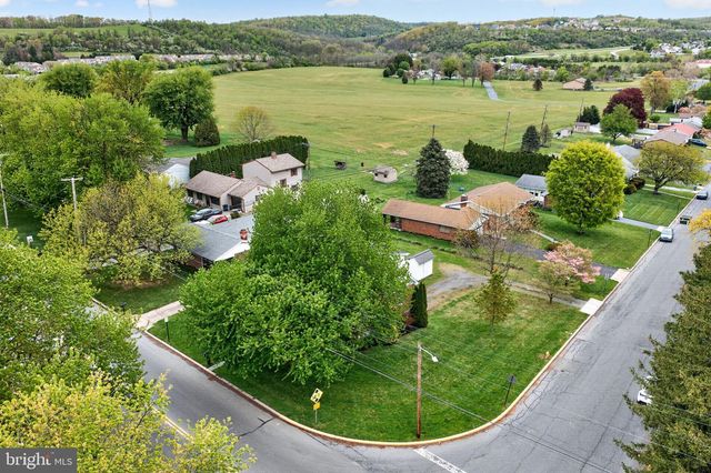 425 COLLEGE BLVD, Kutztown, PA 19530