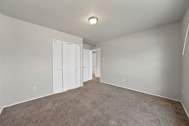 909 Ravencroft Drive, Garland, TX 75043