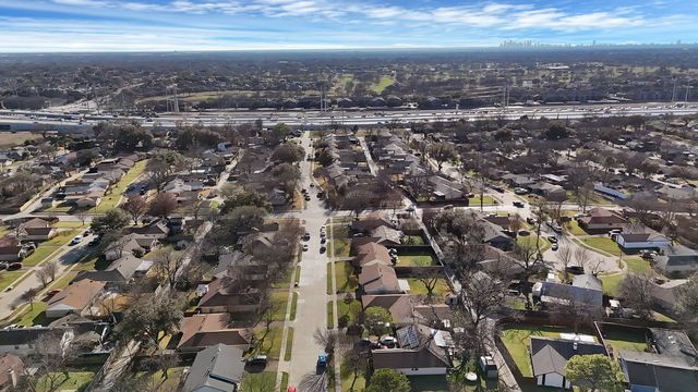 909 Ravencroft Drive, Garland, TX 75043