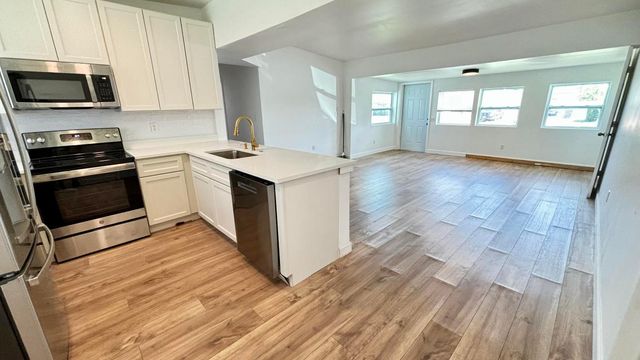 3945 Ocala Road, Lake Worth, FL 33462