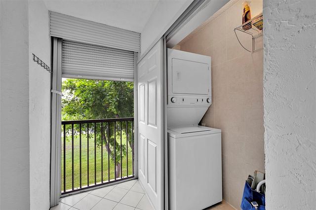 3591 Environ Boulevard A305, Lauderhill, FL 33319