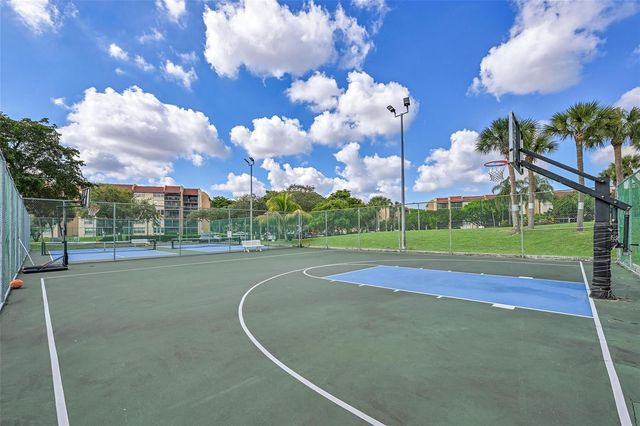3591 Environ Boulevard A305, Lauderhill, FL 33319