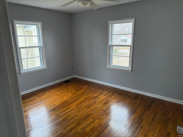 321 W Weber Drive, Muncie, IN 47303