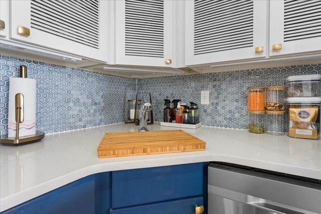 4900 BRITTANY DRIVE S 1808, St Petersburg, FL 33715