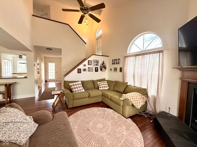 6873 Shore Island Drive, Indianapolis, IN 46220