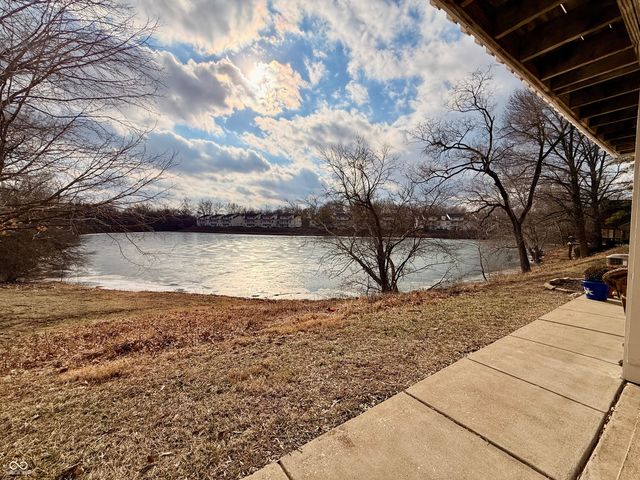 6873 Shore Island Drive, Indianapolis, IN 46220