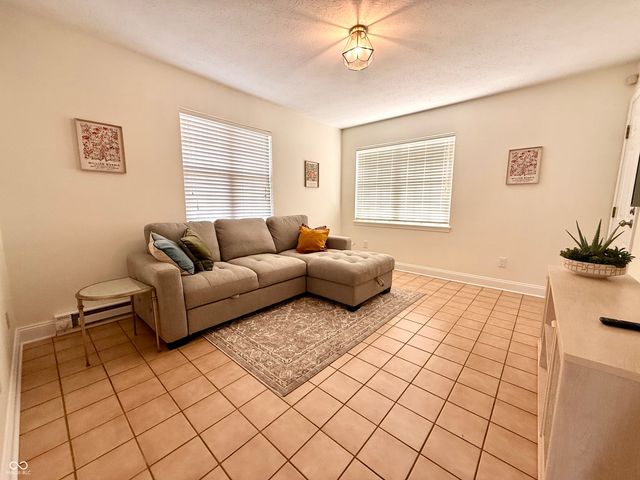 6873 Shore Island Drive, Indianapolis, IN 46220