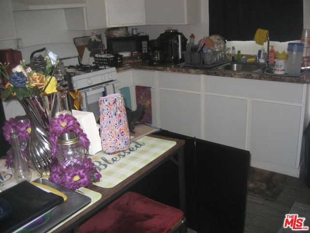 9708 Haas Avenue, Los Angeles, CA 90047