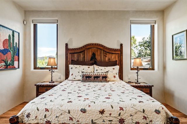 2951 Tesuque Overlook, Santa Fe, NM 87506