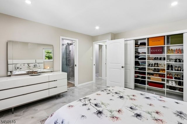 881 Bordentown Ave, Sayreville Boro, NJ 08879