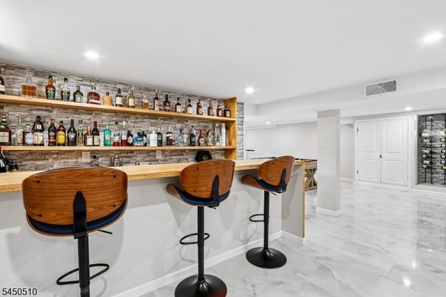 881 Bordentown Ave, Sayreville Boro, NJ 08879