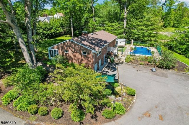 881 Bordentown Ave, Sayreville Boro, NJ 08879