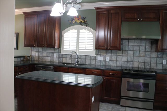 532 Hunters Run, Bossier City, LA 71111