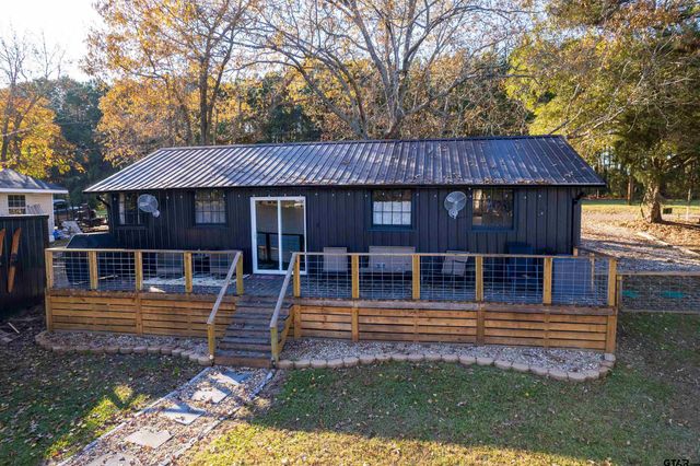 430 Omaha Drive, Omaha, TX 75571
