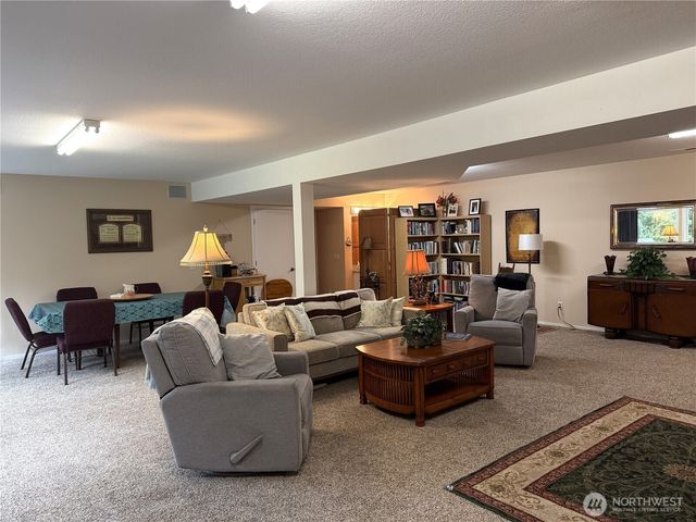 3201 318th Street, Ocean Park, WA 98640