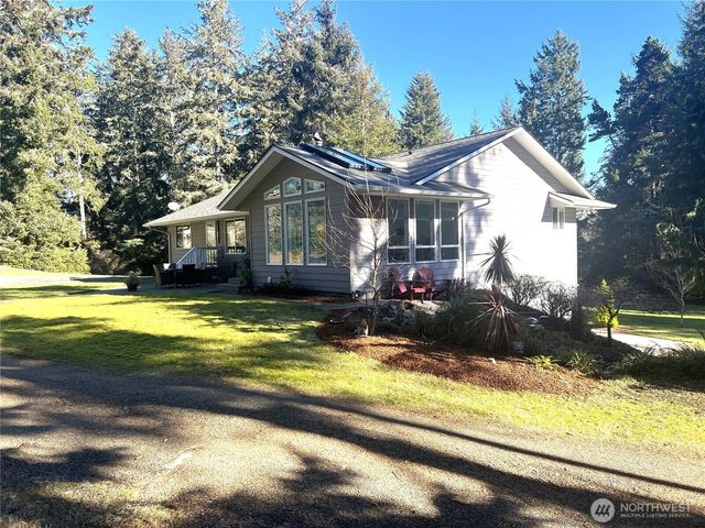 3201 318th Street, Ocean Park, WA 98640