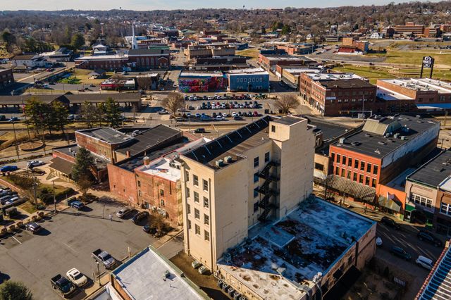 200 East Main Street, 5, Johnson City, TN 37604