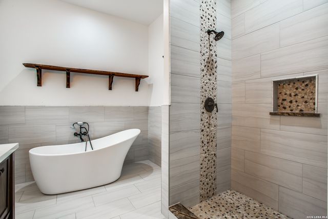 9730 Windwood Dr, Boerne, TX 78006