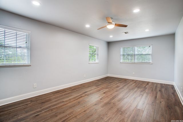 9730 Windwood Dr, Boerne, TX 78006