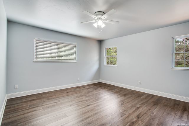 9730 Windwood Dr, Boerne, TX 78006