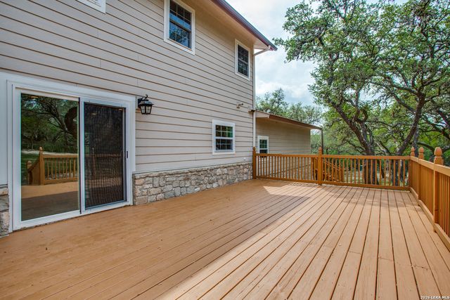 9730 Windwood Dr, Boerne, TX 78006