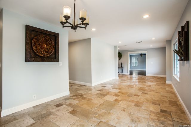 9730 Windwood Dr, Boerne, TX 78006