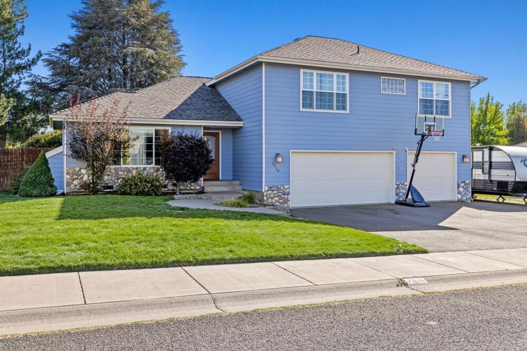 7016 Hager Lane, Klamath Falls, OR 97603