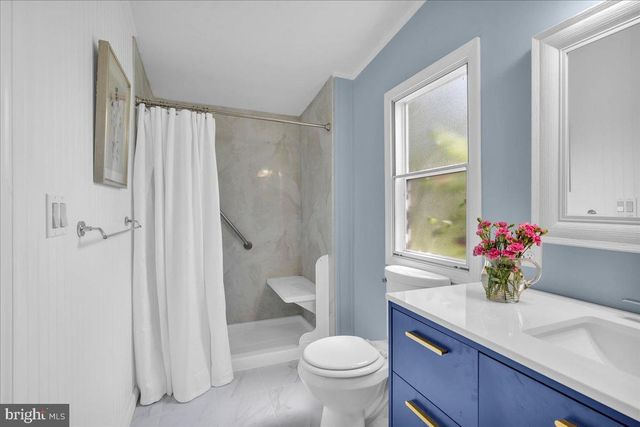 840 WOODCHUCK DR, Mt Laurel, NJ 08054