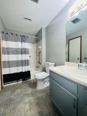 123 Hampton Place Boulevard, Troy, NY 12180