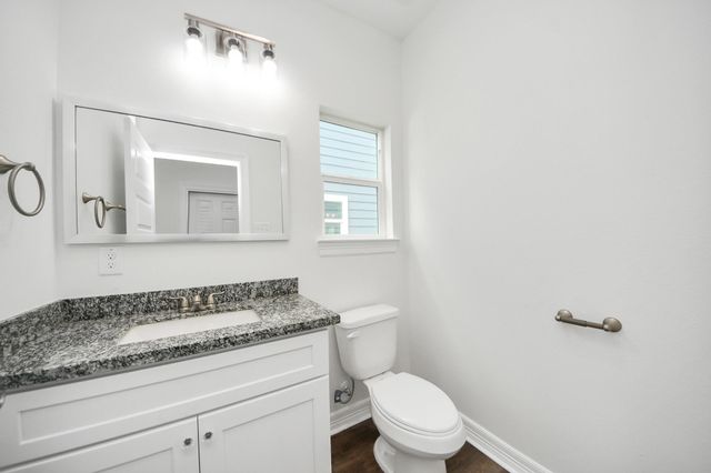 402 N 4th Street, Beasley, TX 77417