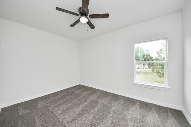 402 N 4th Street, Beasley, TX 77417