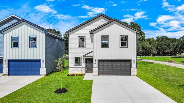 402 N 4th Street, Beasley, TX 77417